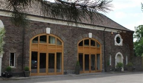 the coach house hambrook